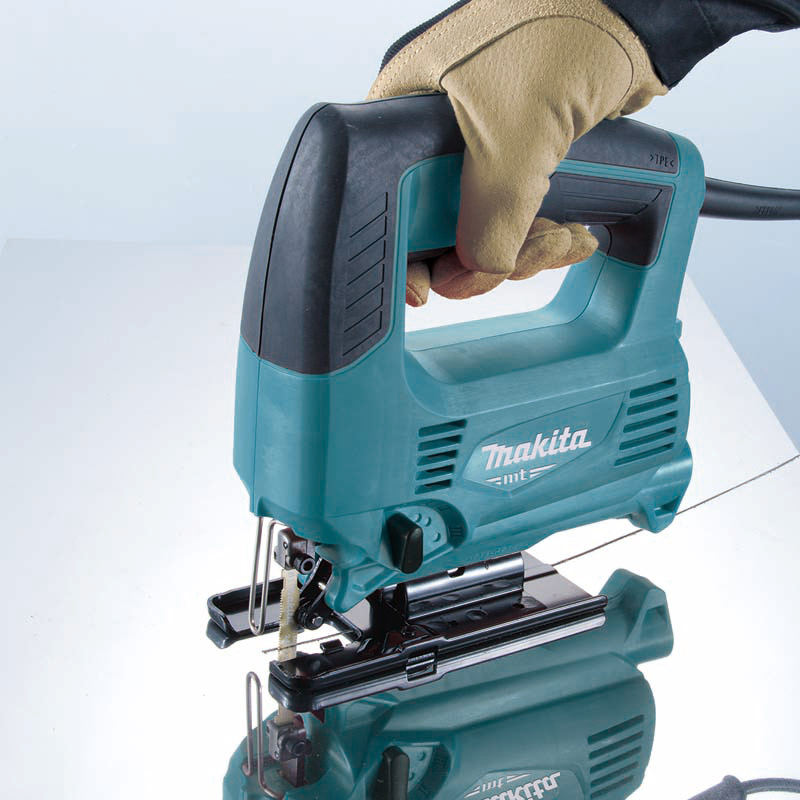 makita-makita-m4301b